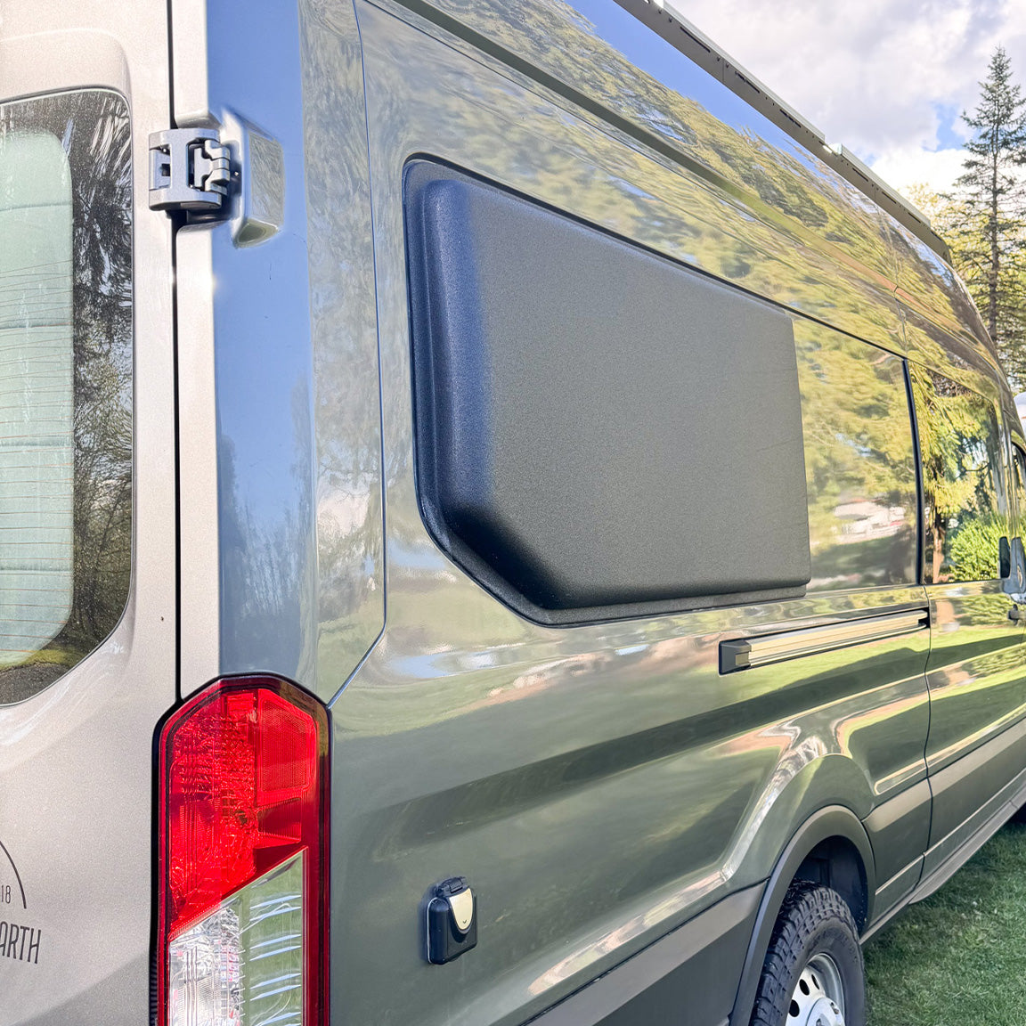 Ford Transit Van 148" EL Flares - Passenger Side No Window