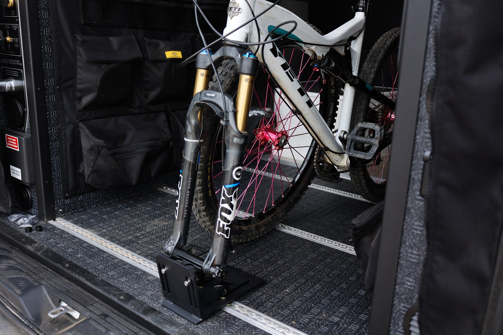 BÖHM Universal Bike Mount - Flarespace