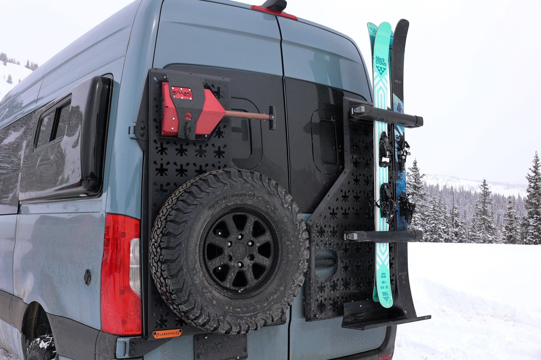 Thule Ski Rack with Flarespace Mounting Hardware Flarespace