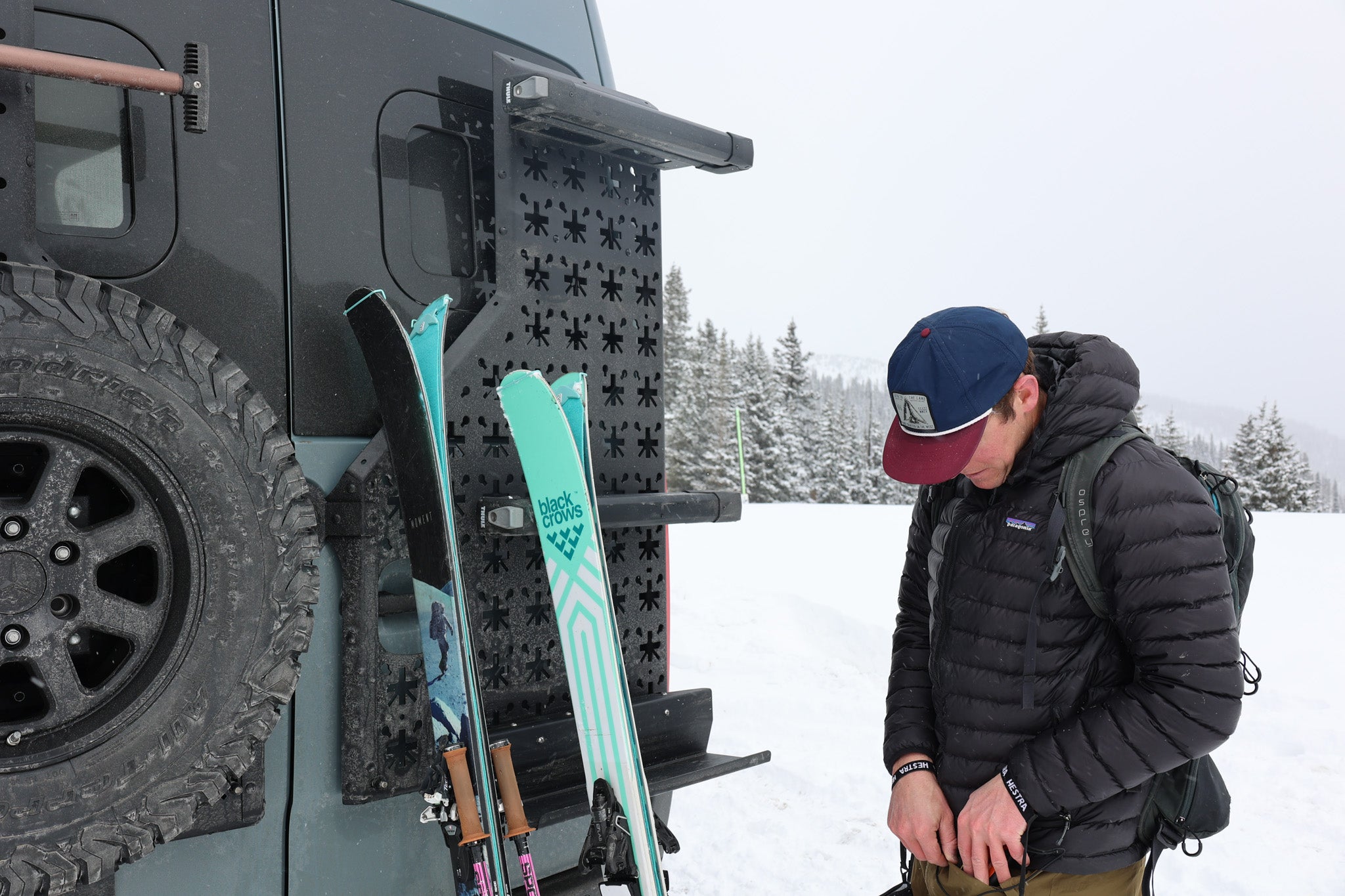 Thule Ski Rack with Flarespace Mounting Hardware Flarespace